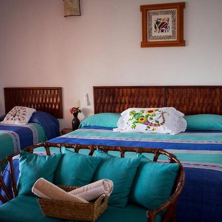 Casa Adriana Hotel Zihuatanejo Buitenkant foto