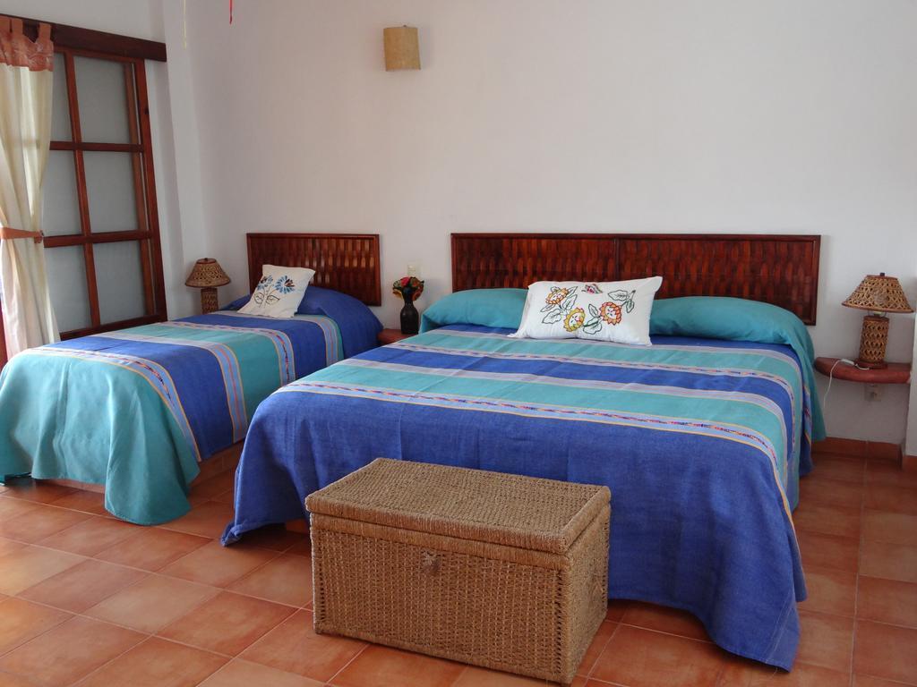 Casa Adriana Hotel Zihuatanejo Kamer foto